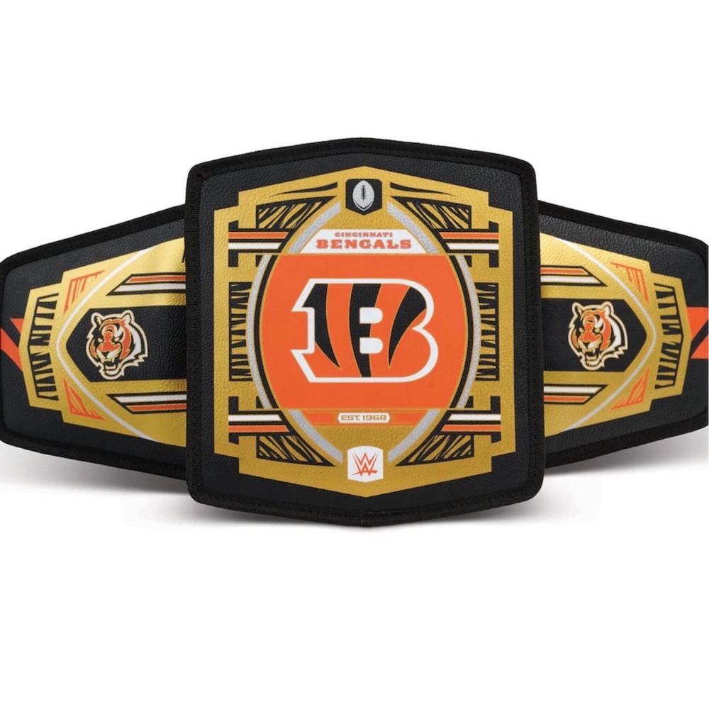 NWT Igloo Cincinnati Bengals WWE Championship Belt FannyPack Cooler Bag NFL